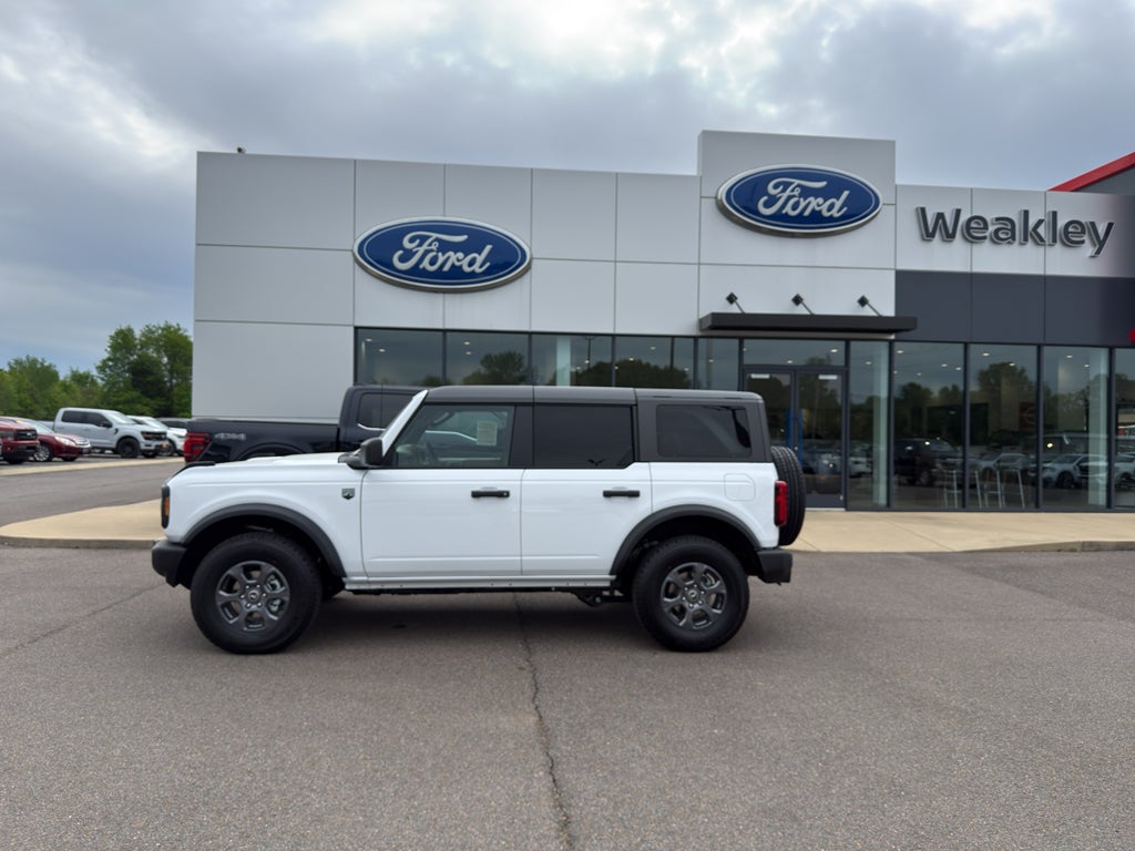 2026 Ford Bronco Big Bend in Oxford White — front three-quarter view