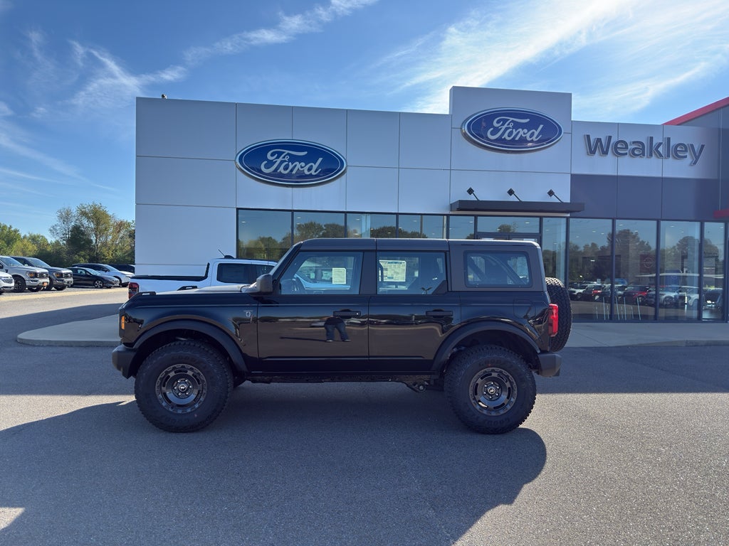 2025 Ford Bronco Base in Shadow Black — front three-quarter view