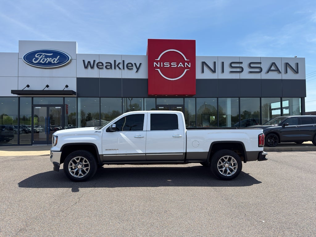 2018 GMC Sierra SLT in Summit White — front three-quarter view
