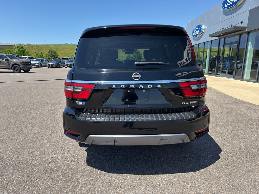 2023 Nissan Armada — detail view